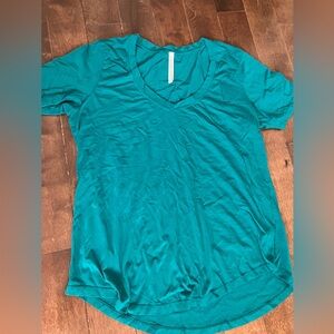 Babaton Teal Short Sleeve V-Neck Tee